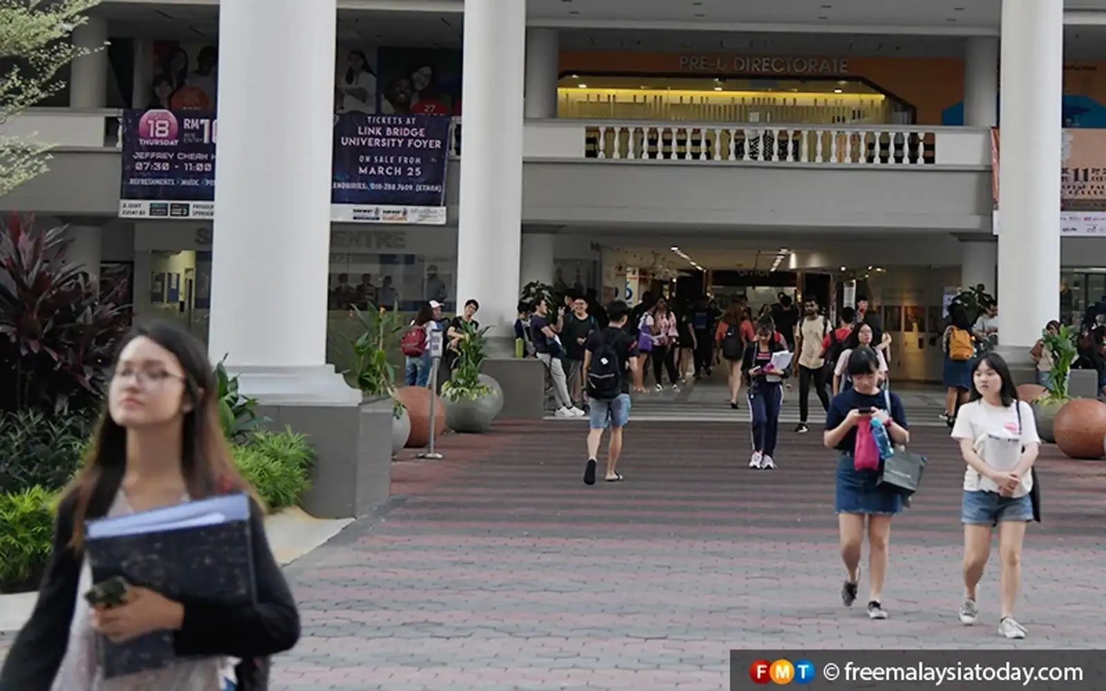 0d593c46-pelajar-universiti-resize-200924.jpg