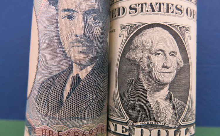 Yen jumps, dollar slips as interest rate tweaks catch traders' attention