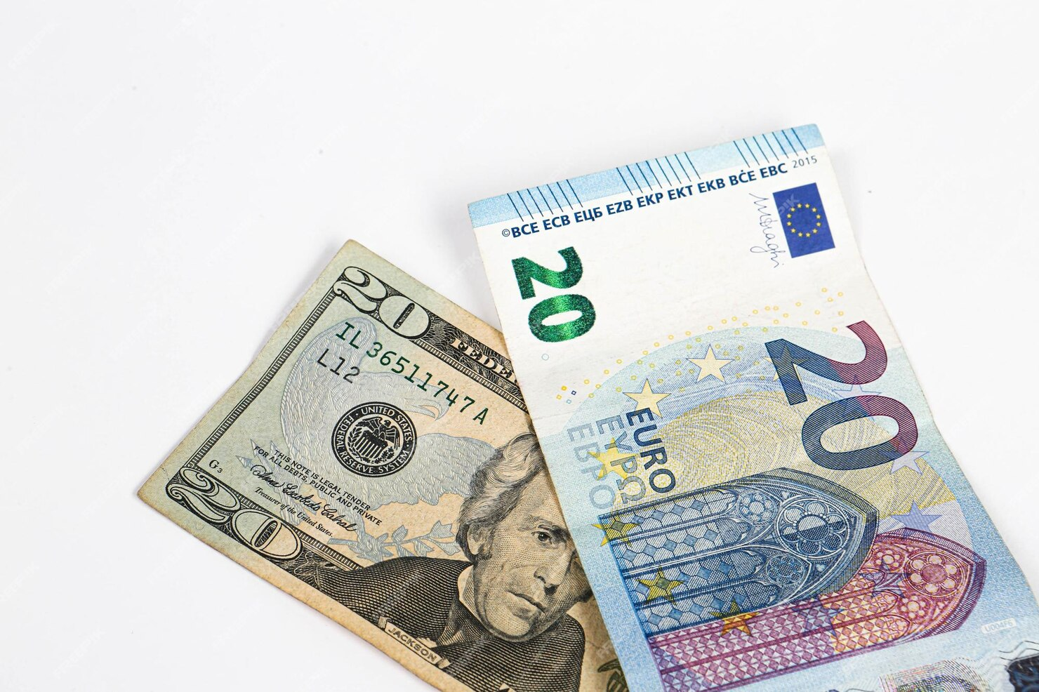 US Dollar Makes a Comeback but Faces Worst Monthly Loss in a Year; Euro Takes a Tumble
