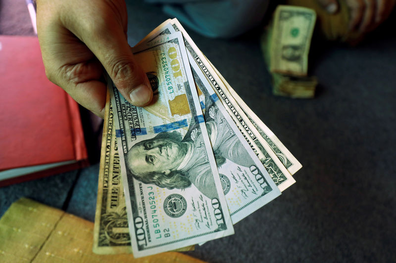 Dolar AS meningkat di tengah kelemahan Jangkaan Pemotongan Kadar Faedah