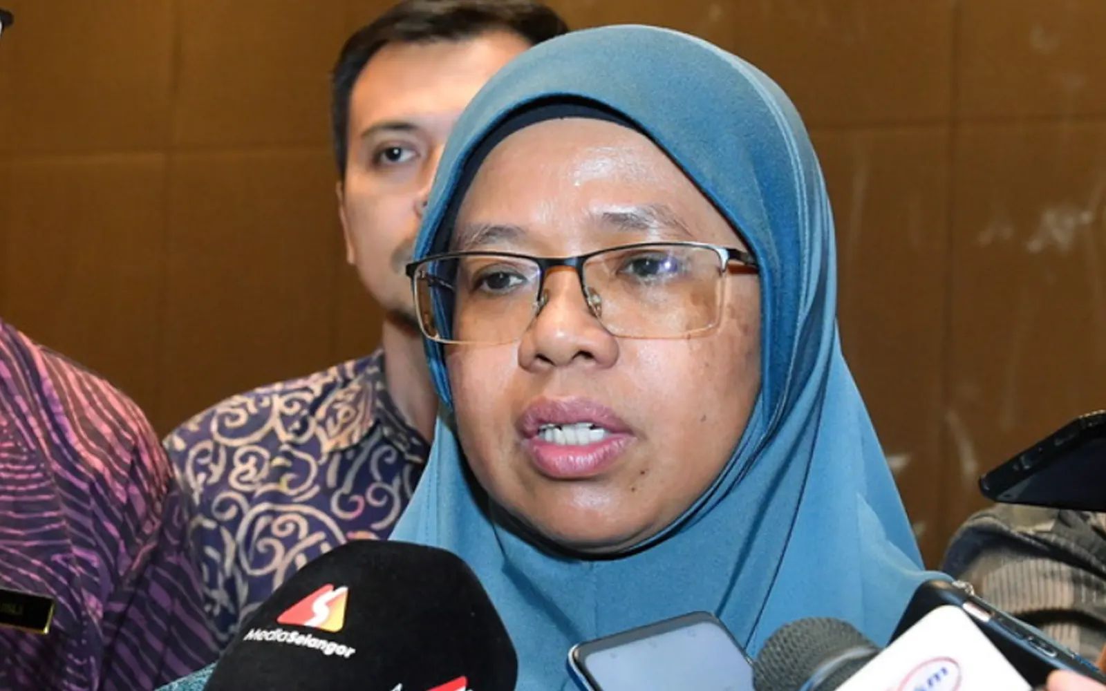 5f9c16b8-6168-4d34-a0cb-9ea07fa36fdc-Aiman-Athirah-Sabu-bernama-pic-20826.jpg