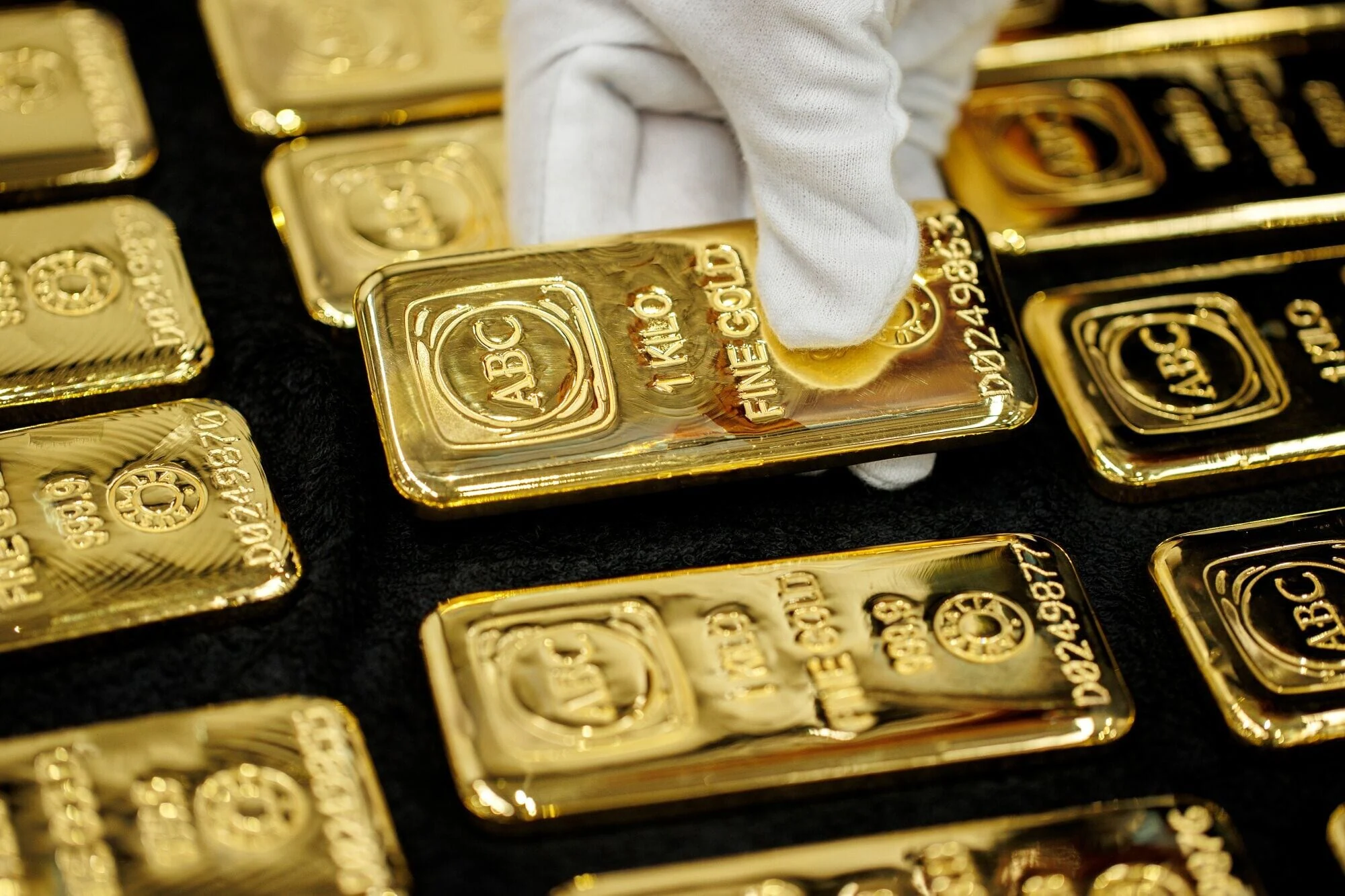 AUSTRALIA-GOLD-7_1745302463775_1746502880075.webp