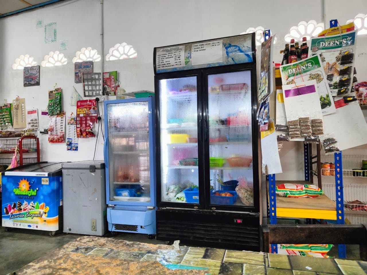kedai.jpg