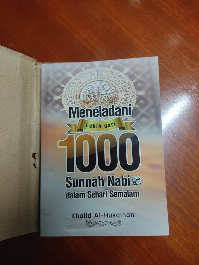 meneladani lebih 1000 sunnah nabi seharian.jpg